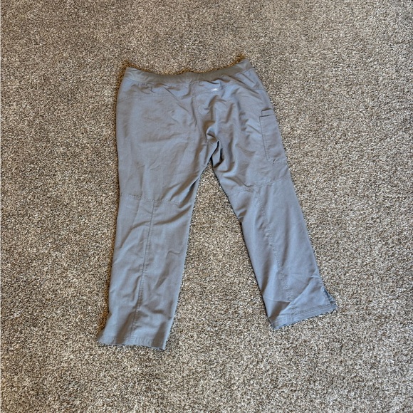 Figs Kade scrub pants. 2X - Picture 2 of 2